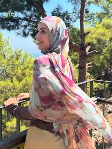 1件装女士波西米亚风水彩花卉印花头巾，秋冬街头风男女通用围巾，适合日常穿着。