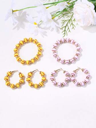  1 par de aretes con cuentas con diseño de béisbol + 1 pulsera, conjunto de joyas bohemias con temática deportiva, adecuado para uso diario, fiestas y todas las estaciones de la mujer
