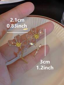 Rhinestone Decor Flower Stud Earrings Valentines - Yellow Gold - View 3