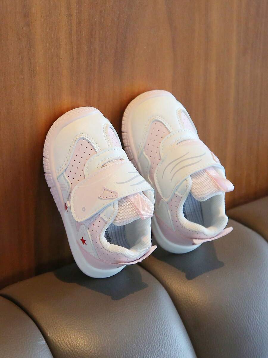 1 Pair Shark Shaped Decor Star Print PU Patchwork Toddler Shoes, Non-Slip Shock-Absorbing Hook And Loop Soft Sole Round Toe Strap Flat Cartoon Casual Shoes For 6 Months - 3 Years Old, Suitable For Children's Day And Other Parent-Child Activities [Choose Size Based On Actual Cm Length] - Pink - View 1