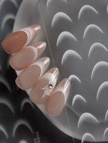 1pc French Ombre Curved Lines Minimalist Chic 5D Nail Art Stickers Embossed Elegant Nail Decals Self-Adhesive Manicure Tips Accents For Women - Multicolor - View 4