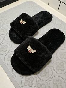 女士柔软舒适毛绒蜜蜂装饰拖鞋，露趾设计，轻便透气，适合客厅和卧室穿着，四季皆宜 - 黑色 - 查看 2