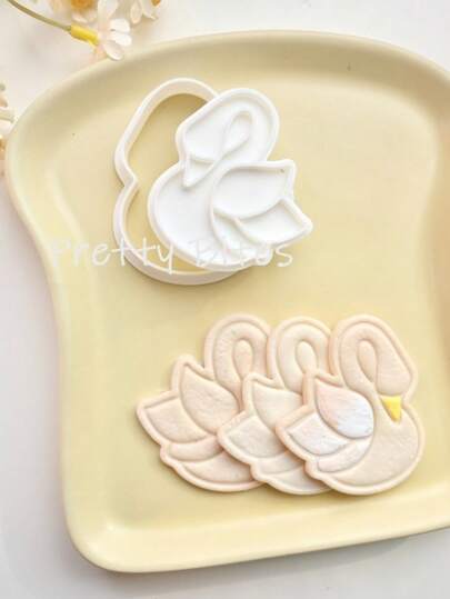 Cartoon Swan Cookie Cutter Mold Swan Biscuit Press Stamp Embosser Cutter Valentine's Day Wedding Fondant Sugar Craft Cake Tool