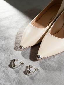 2 miếng bảo vệ mũi giày bằng kim loại, phụ kiện trang trí sửa chữa giày cao gót nữ thanh lịch, mũi nhọn, bền lâu và thời trang, phù hợp với giày cao gót, bốt và giày bít mũi, dùng để bảo vệ và sửa chữa giày, có 3 màu để lựa chọn. - Nhiều màu - Xem 4