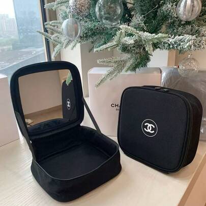 CHANEL Bolsa de maquillaje 2 en 1, bolsa de cosméticos de tela negra con tapa con espejo y compartimentos de almacenamiento, cierre con cremallera