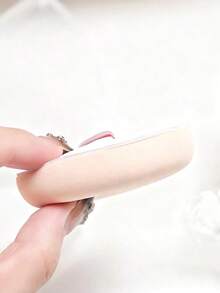 Charlotte Tilbury Heart Shaped Makeup Sponge, Fluffy, Powder Puff, Foundation Sponge, Soft Blending, Makeup Tool, Powder Puff, Heart Shaped, Soft Sponge, Foundation Makeup Blender, Non-Absorbing, Makeup Tool, Made Of Polyurethane - Pink - View 2