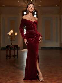 Women's Off-Shoulder Slit Dress: Elegant Pleated Fitted Long Sleeve Evening Gown, Perfect For Parties And Banquets - Red - View 3