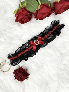 2件套万圣节性感女士红黑蕾丝蝴蝶结腿套，配骷髅海盗刀装饰，多功能服装道具组合，适合万圣节化装舞会表演