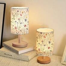 Lámpara de escritorio con patrón de flores, bombilla LED incluida (tres ajustes de iluminación), pequeña lámpara de mesita de noche - base de madera clásica con pantalla de tela de lino, lámparas para mesitas de noche, luz de mesita de noche sencilla para dormitorio, oficina, escritorio - Multicolor - Ver 3