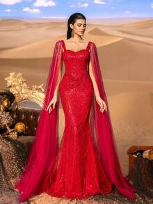 Faeriesty Chiếc đầm dài dáng đuôi cá cổ vuông đính hạt lấp lánh dành cho phái nữ, kết hợp với khăn choàng lưới dài mỏng manh, có phom dáng ôm sát và được thêu pha lê tinh tế, phù hợp cho các sự kiện thảm đỏ, tiệc tối trang trọng, đám cưới, lễ trao giải sang trọng, chụp ảnh thời trang cao cấp và các dịp trang nhã khác. - Đỏ - Xem 4