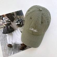 Minimalist Embroidered Letter Soft Top Retro Plaid Brimmed Cap, Thin Long Brim Sun Protection 5-Panel Hat, Streetwear Flat Brim Unisex Checkered Baseball Cap, American British College Style, Large Head Circumference Sun Protection Sports Cap - College Style - View 12