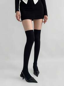 1 Paar schwarze/weiße Silikon rutschfeste extra lange Überknie-Socken, Damen Schlankheits-JK-Socken 40/50/70cm extra lange Socken, Samt Oberschenkel-Hohe Socken, süße schwarze & weiße Katzenpfoten rutschfeste Wadenhoch-Socken, vielseitig schlanke atmungsaktive rein ästhetische Preppy-Style - Verschiedenfarbig - Übersicht 3