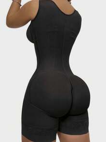 Este sexy body para mujer, diseñado para moldear y realzar las caderas, está confeccionado con tela de alta resistencia. Ofrece control de abdomen, diseño sin espalda y un sujetador incorporado para realzar la figura. - Negro - Ver 3