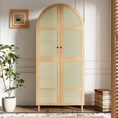 Modern Wardrobe With Curved Doors, Offering Generous Storage Space, With Hanging Rail And Drawers, Luxurious Wardrobe, Ideal For Bedrooms And Entryways.