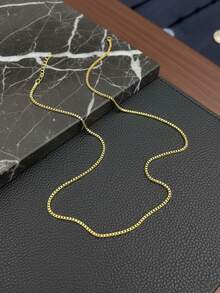 1 件 18K 镀金不锈钢方形设计简约链条项链，适合男士日常佩戴，可作为送给男朋友、父亲、丈夫、同学的礼物