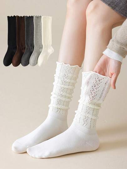 女士纯色蕾丝边短袜（1双），有黑色、白色和灰色可选。百搭可爱的荷叶边短袜，Y2K风格，舒适耐穿，适合所有季节。日常百搭单品，可爱甜美又保暖。