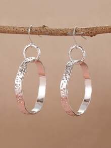 Fashionable Handmade Textured Earrings, A Niche Jewelry Piece Suitable For Women To Wear To Parties And Music Festivals - Multicolor - View 3