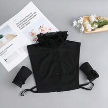 1 chiếc cổ áo sơ mi rời bằng vải chiffon trắng, kiểu dáng thanh lịch với hai lớp ren xếp ly, rất tiện dụng. - Nhiều màu - Xem 13