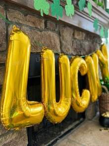 Bộ 58 bóng bay trang trí tiệc Ngày Thánh Patrick, được làm từ các bóng bay màu đỏ, cam, vàng, xanh dương, xanh lá cây, tím để tạo hình cầu vồng, bóng bay cao su đen 18 inch và que cắm bóng bay kim loại vàng để tạo hình "chậu vàng" và "đồng xu vàng", bóng bay chữ "LUCKY" bằng giấy bạc vàng 16 inch, bóng bay cao su cầu vồng rực rỡ thêm màu sắc lễ hội, thích hợp cho quán bar, tiệc tùng, diễu hành. - Xem 6