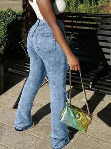 Y2K Vintage 90s Streetwear High Stretch Cotton Distressed Frayed Patchwork Pocket Hiphop Denim Jeans, Music Festival - Light Wash - View 3