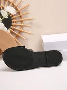 女士休闲平底拖鞋，圆头防滑凉拖，室内外沙滩凉鞋 - 黑色 - 查看 6