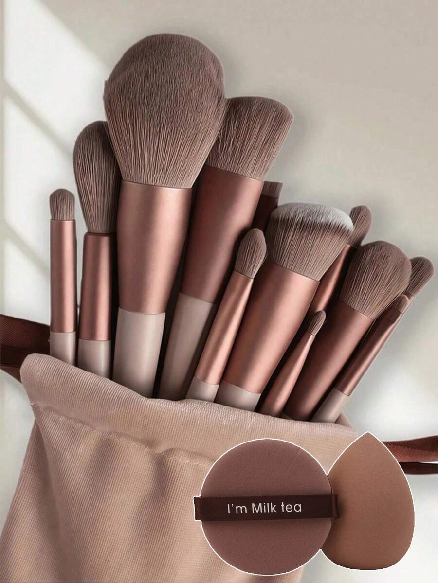 Set de 19 pensule de machiaj (cu husă cu șnur), inclusiv 4 bureți de machiaj, pensulă blush, pensulă fond de ten, pensulă fard de pleoape, pensulă contur, pensulă machiaj ochi, pensulă machiaj cu peri moi, pensulă blush, pensule de machiaj profesionale, pensule machiaj pentru femei