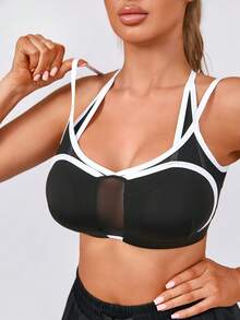 حمالة صدر رياضية نسائية من الشبك والقطن قابلة للإزالة والتعديل، بتصميم قطعتين متداخلتين باللون الأسود - الأسود - مشاهدة 5