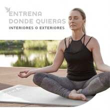 FIAN Tapete de Yoga Firme de 8mm 150x59cm. Incluye Correa Transportadora. Antideslizante y de uso práctico. Ideal para Yoga Estiramientos Meditación y Ejercicio en Casa o Gimnasio. - Gris claro - Ver 7