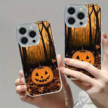Calabaza sonriente en un bosque otoñal oscuroFunda de teléfono magnética Funda para teléfono con escena de naturaleza encantada. El regalo perfecto para cualquier ocasión. Compatible con fundas , - Succión magnética transparente - Ver 3