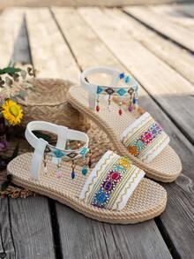 1双波西米亚风女士圆头平底凉鞋，夏季沙滩休闲鞋，优雅舒适，尽显度假风情 - 白色 - 查看 1