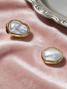 1pc Fashion Alien Faux Pearl Cufflink Set, Women's Brooch Button Suit, Elegant High-End Clothing Brooch, Tie Clip, Suitable For Daily Wear, Friend Gift, Lover Gift, Family Gift - Gold - View 4