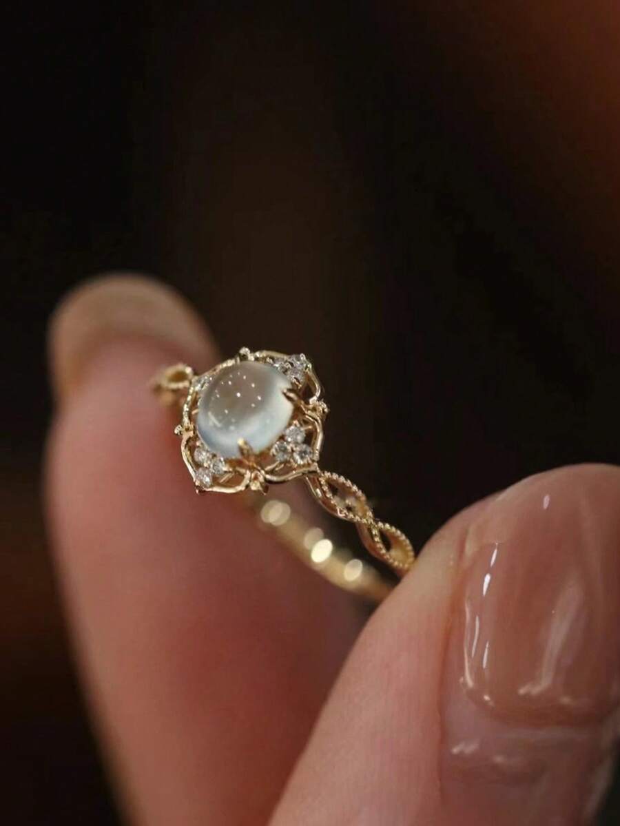 优雅复古月光石订婚戒指，女士款 - 镀金椭圆形设计，完美适用于婚礼和周年纪念日 - 橢圓戒指 - 查看 1