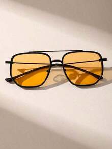 1pc Metal Pilot Frame Tinted Lens Classical Sunglasses For Vacation Party Musical Festival Accessories Sunglasses Beach Sun Glasses Beach Accessories For Women Sun Glasses Sunglasses Shades Basics And Suit For Sweater Jeans Sweatpants Hoodie Jackets Dress And Long Sleeve Shirt Fashionable Shade Elegant Outfit Family Outings Travel Vacation Holiday For Summer Beach Vacation,Outdoor,Travel - 黃色 - 查看 2