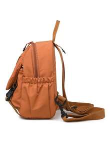 1个纯色尼龙面料拉链休闲时尚男士单肩包/斜挎包，适合日常通勤、工作、上学、外出、短途旅行，可装手机、纸巾和其他日常必需品。