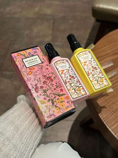 100毫升/瓶 栀子花、茉莉花和香豌豆香氛室内喷雾，3种香型可选，适用于家居、客厅、卧室、浴室、衣橱，除臭持久，便携设计