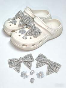 6个鞋饰扣，银色水钻蝴蝶结、水滴、亮片花朵装饰，适合返校季多用途鞋夹（不含鞋子）