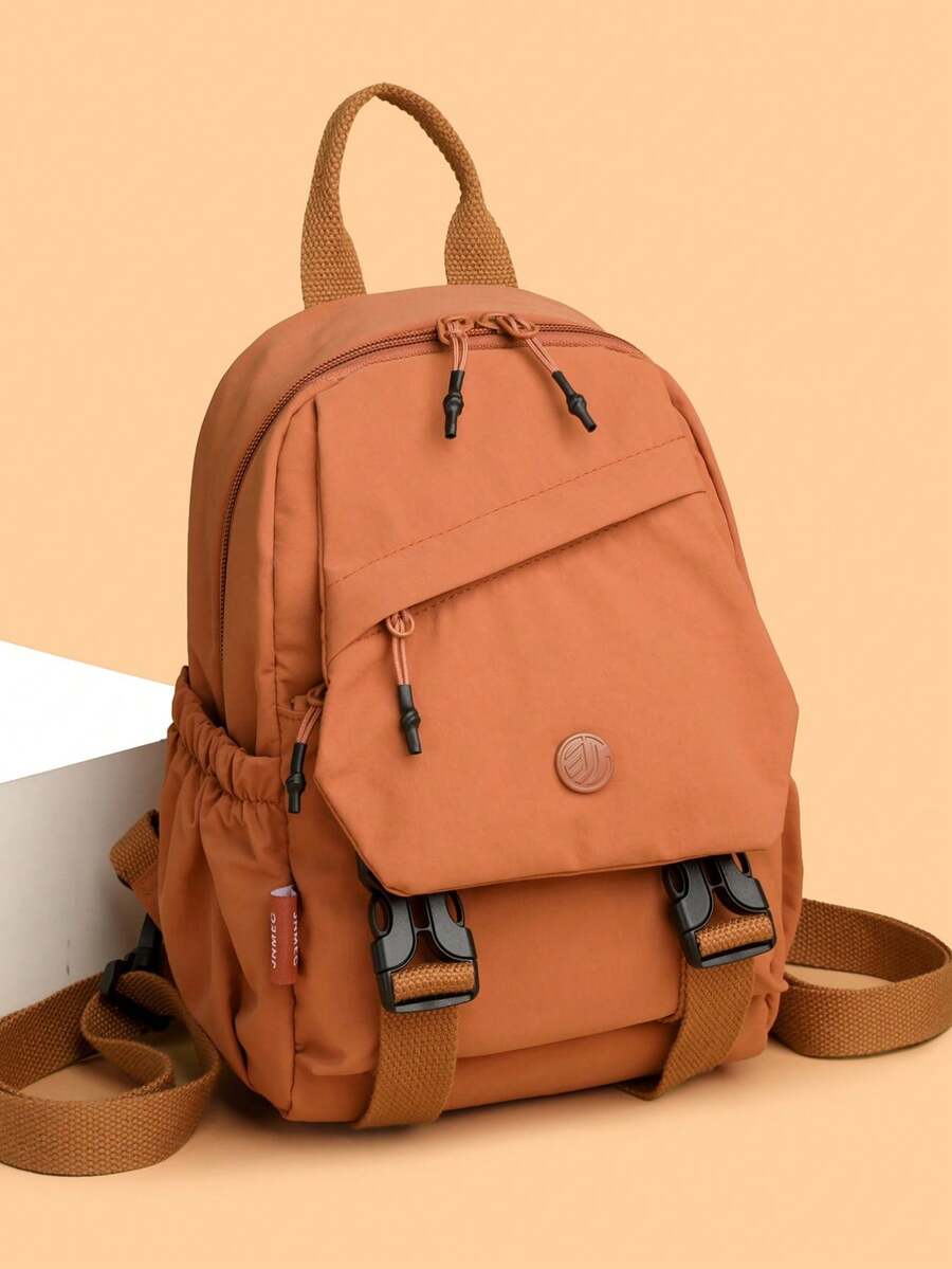 1个纯色尼龙面料拉链休闲时尚男士单肩包/斜挎包，适合日常通勤、工作、上学、外出、短途旅行，可装手机、纸巾和其他日常必需品。