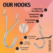 HUHOLE Pegboard Hooks J-Hook 1 Inch Black Hooks 40 Pack Ideal Display Pegs For Hanging Jewelry Necklaces Keys Retail Items Small Tools Will Not Fall Out Fit 1/8" 3/16" Peg Boards - 1吋J型鉤40個裝銀色 - 查看 2