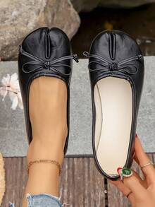 New Bowknot Toe Separating Flat Shoes, Women Round Toe Slip-On Mule Shoes, Retro Women Shoes - Black - View 6