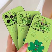 La funda para teléfono con espejo y diseño alegre de trébol le da un toque divertido al teléfono, ideal para celebrar el Día de San Patricio. Es compatible con  17,  16 Pro Max,  15 Pro Max,  13 y  12. Fabricada en TPU resistente, garantiza protección contra golpes y caídas, además de darle un toque divertido. Un regalo encantador para familiares y amigos, ideal para fiestas, cumpleaños o simplemente para alegrarle el día a alguien. - Negro - Ver 5