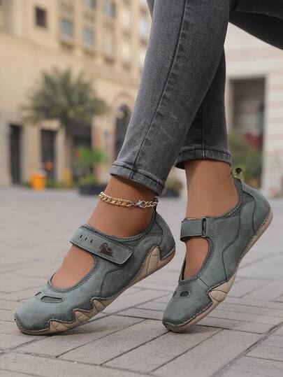 1 đôi giày thể thao nữ họa tiết động vật phối vải, đế cao su, chống trượt, bền chắc, thích hợp cho hoạt động ngoài trời, có khóa dán, mùa xuân/hè.