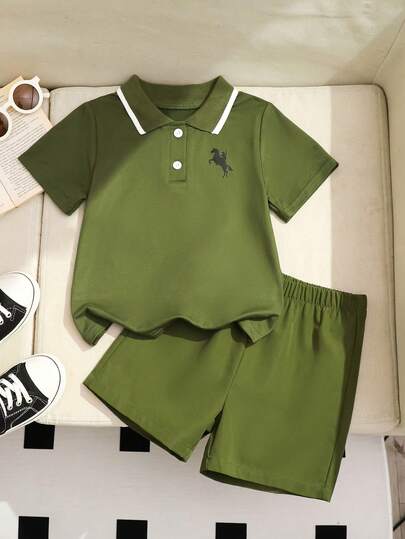 2pcs/Set Young Boys Casual Outdoor Fashion Gift Soft Cute Solid Green Mercedes-Benz Horse Print Polo Collar Short Sleeve Top And Shorts Set, Suitable For Summer