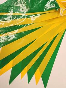 TendenciaPlástico Picado - Banderín Liso Amarillo Con Verde Vicodec Amarillo-verde Banderín LisoCalidad premium - Amarillo-Verde - Ver 8