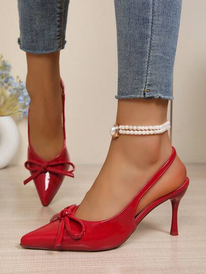 Nuevos tacones altos rojos para mujer con correa trasera, stilettos de punta afilada, con acento de lazo, zapatos de tacón de tira, zapatos rojos de piel patentada con estilo retro francés