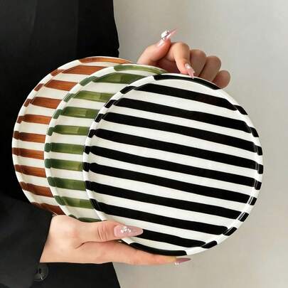 1pc/2pcs Classic Retro Ceramic Striped Plate, European Minimalist Vertical Striped Large Capacity Western Plate, Suitable For Photography Shooting, Afternoon Tea Snacks And Desserts, Party Gathering Snack Plate, Bedroom Jewelry Storage Plate, Ramadan, New Year Plate, Gift, Tray
