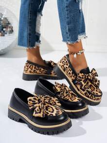 女士蝴蝶结装饰豹纹圆头乐福鞋，个性休闲套脚厚底鞋，撞色设计 - 卡其色 - 查看 3