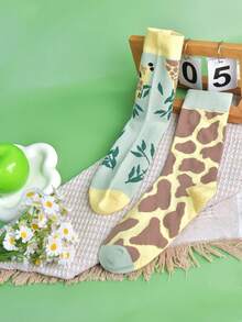 1 Pair Women's Colorful Deer Pattern Mid-Calf Socks, Fashionable, Soft & Comfortable For Autumn/Winter, Suitable For Home, Outdoor, Sports And Daily Wear - Multicolor - View 11