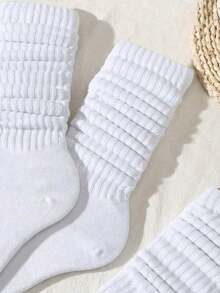 3 Pairs Of Women's Plain White Crew Socks (No Card Packaging)