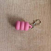 1 Piece Keychain, Lip Balm Holder, Hat, Replacement Cap With Plug, Lip Gloss Keychain, Convenient Keyring Accessories, Suitable For Women And Mothers To Prevent Loss - Pink - View 7