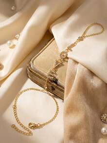 1pc Boho Gold Finger Bracelet For Women, Dainty Rhinestone LOVE Letter Hand Chain, Sparkly Crystal Link Finger Ring Bracelet, Summer Beach Wedding Valentine's Day Gifts For Girls - Multicolor - View 4